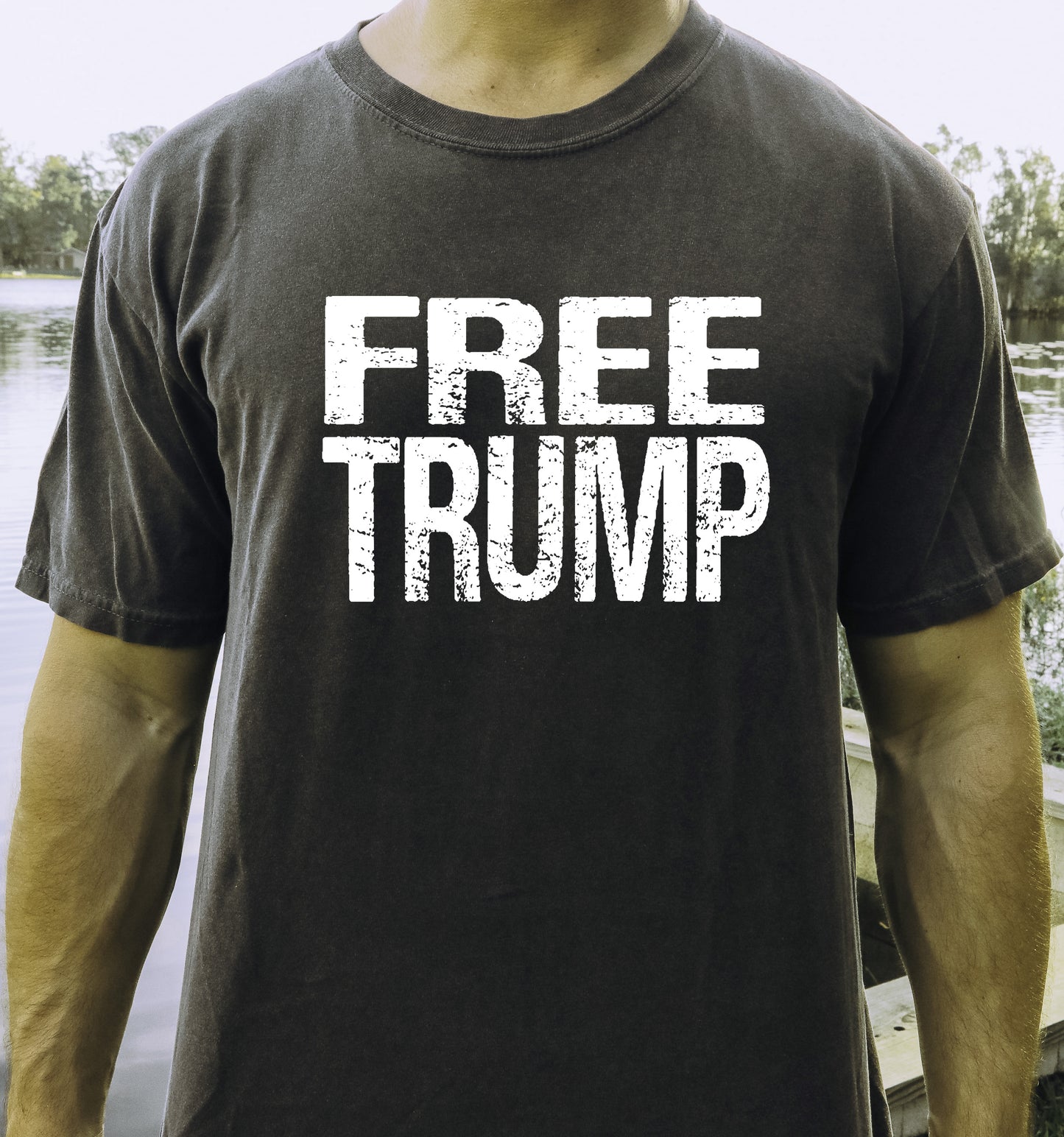 Free Trump Unisex Short Sleeve T-Shirt